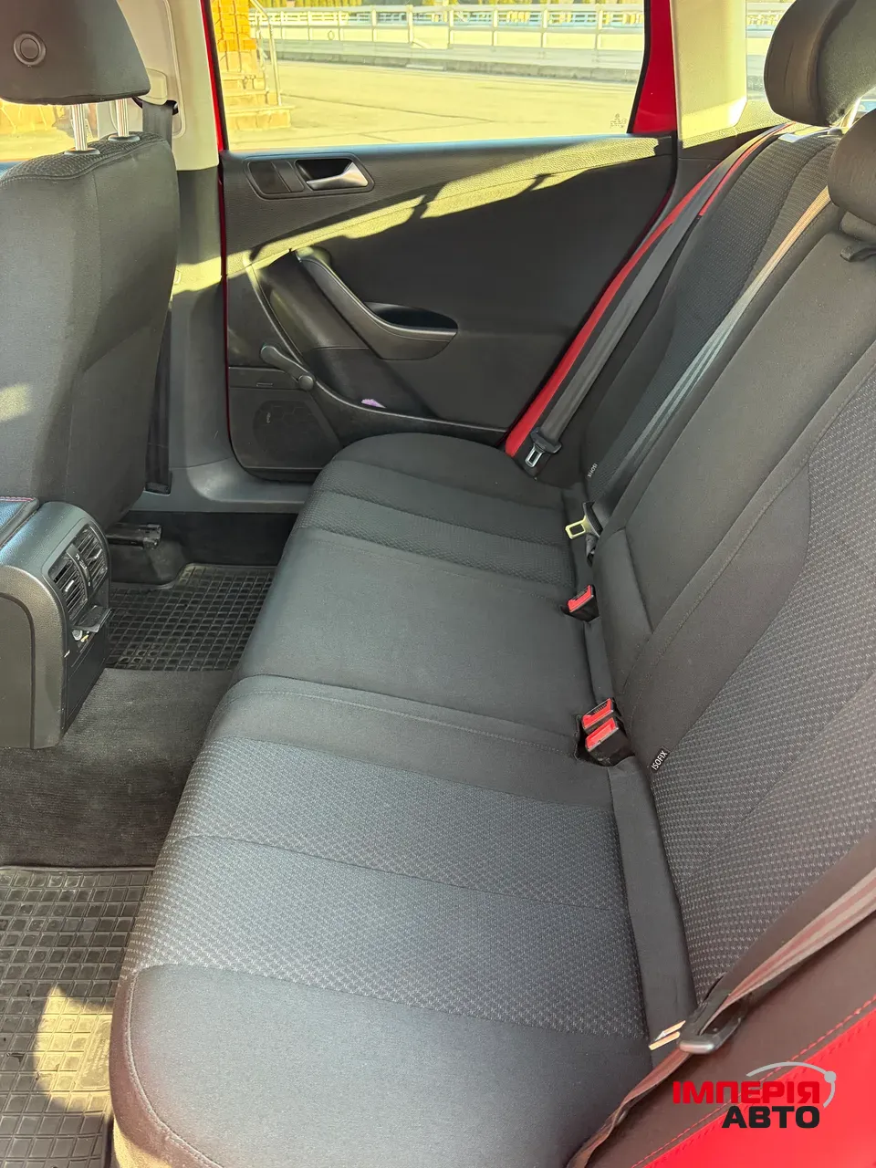 Volkswagen Passat - фото 9