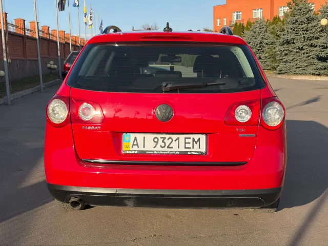 Volkswagen Passat - фото 4