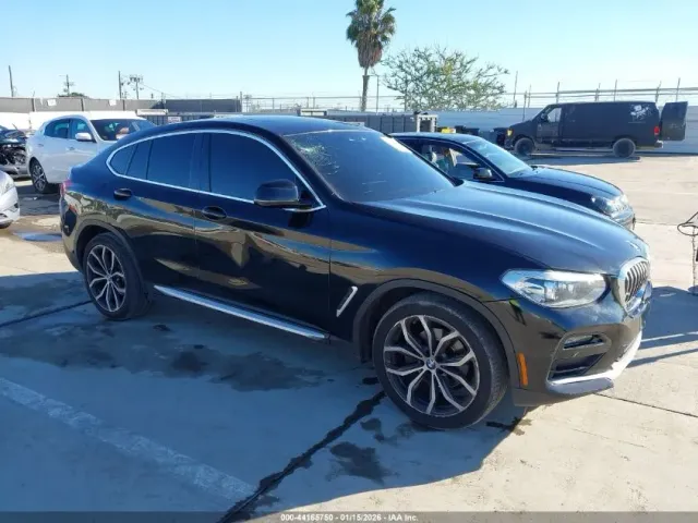 BMW X4 - фото 1