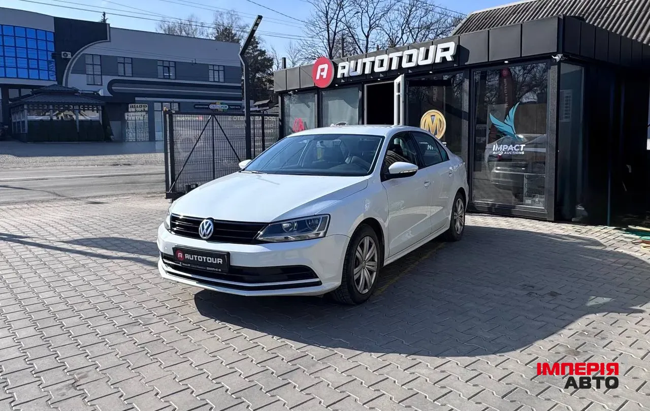 Volkswagen Jetta - фото 2