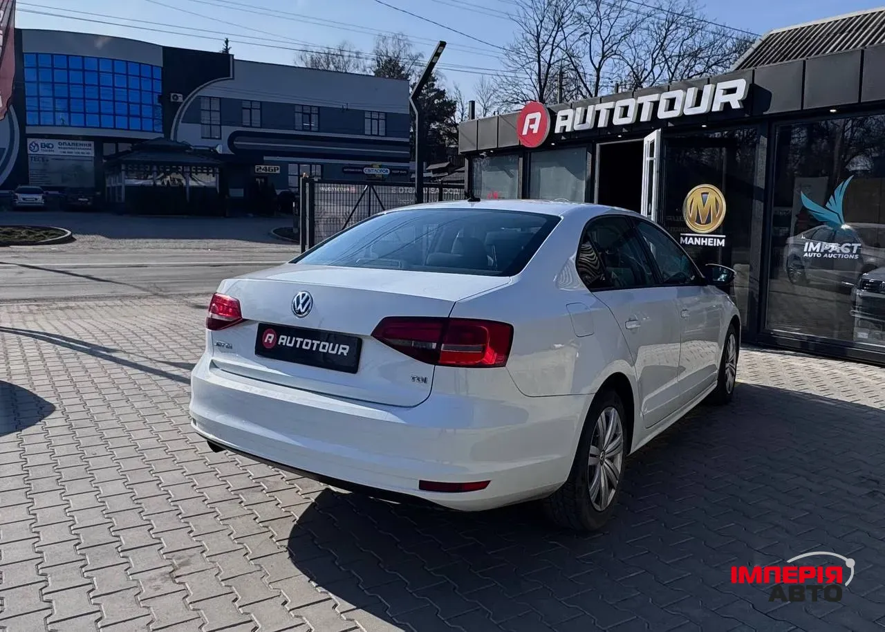 Volkswagen Jetta - фото 11