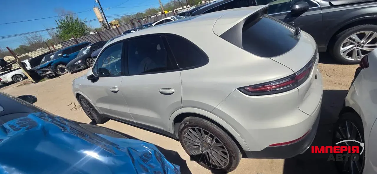 Porsche Cayenne - фото 25