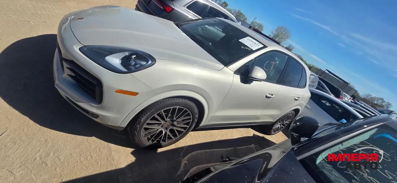 Porsche Cayenne - фото 22