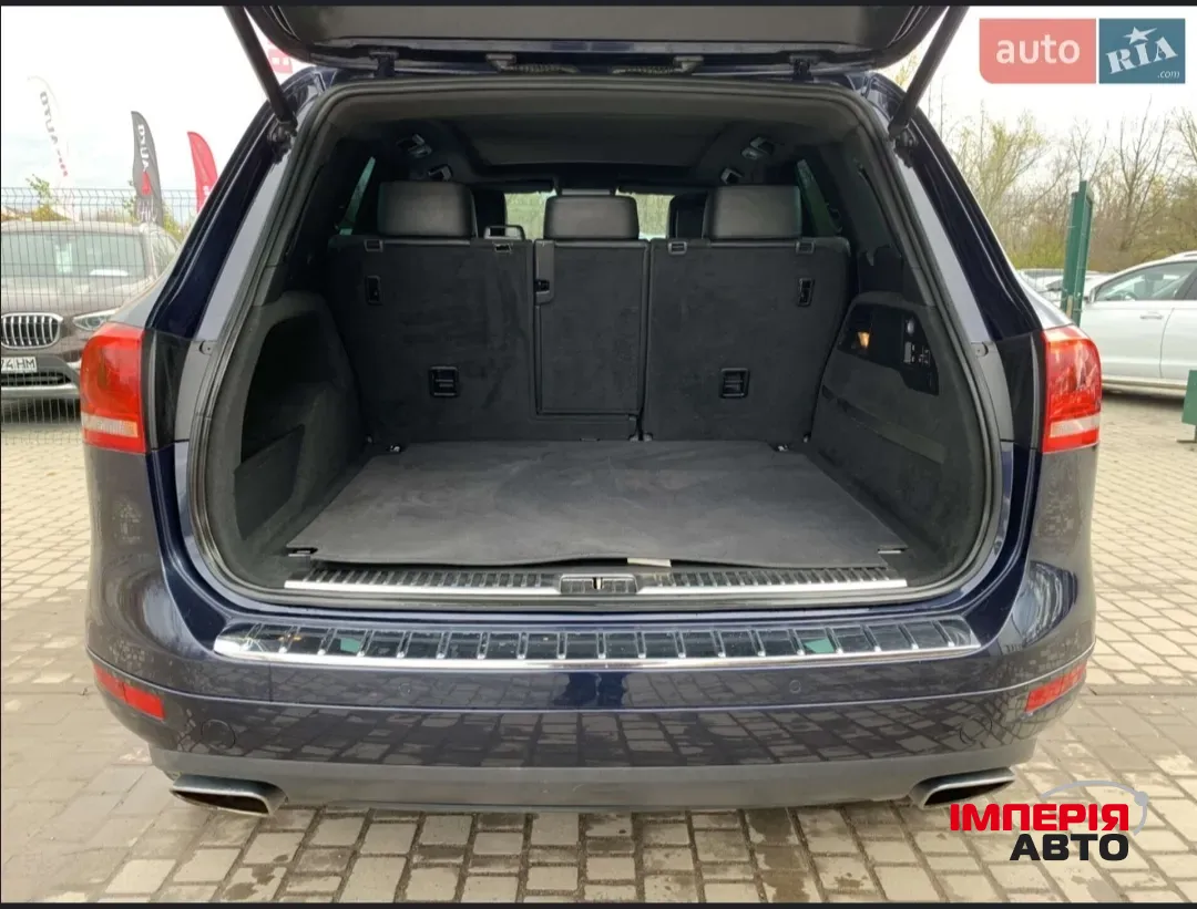 Volkswagen Touareg - фото 2