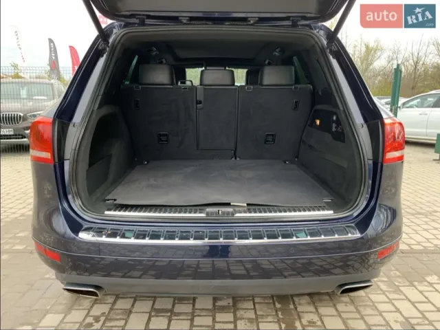 Volkswagen Touareg - фото 2