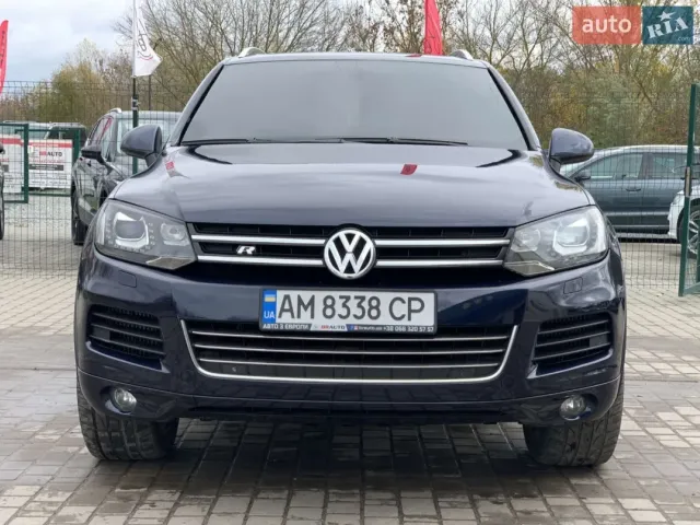 Volkswagen Touareg - фото 5