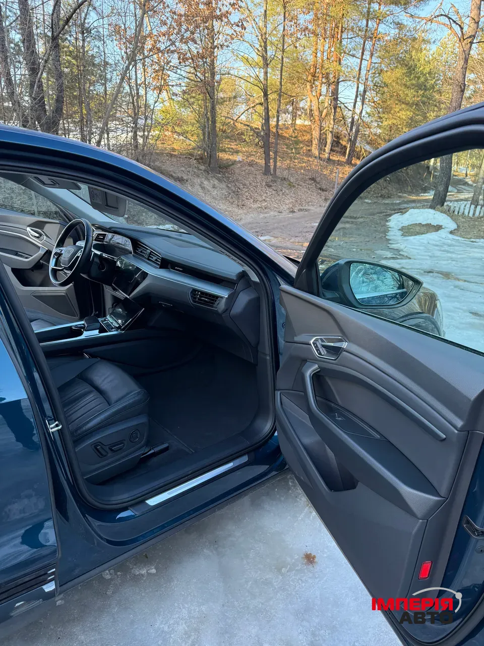 Audi e-tron - фото 10