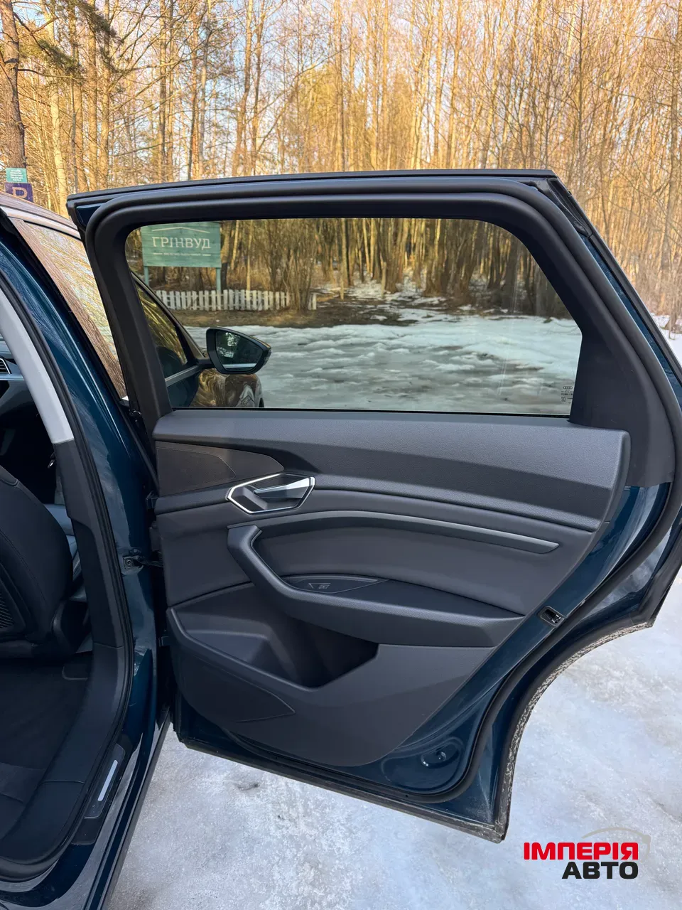 Audi e-tron - фото 12