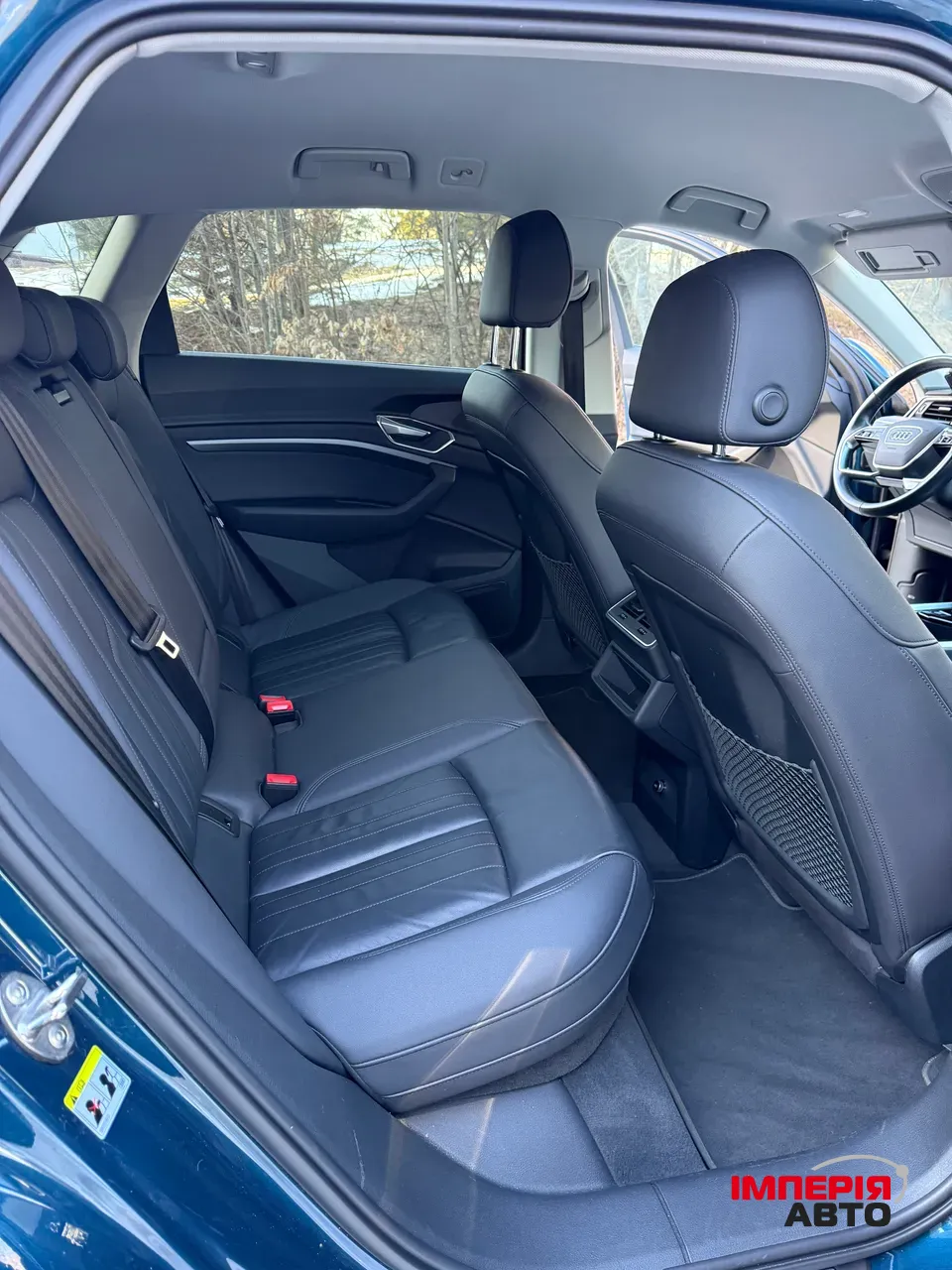 Audi e-tron - фото 13