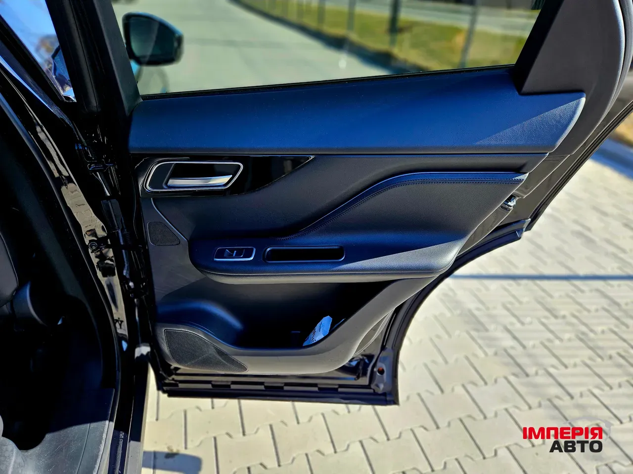 Jaguar F-Pace - фото 24