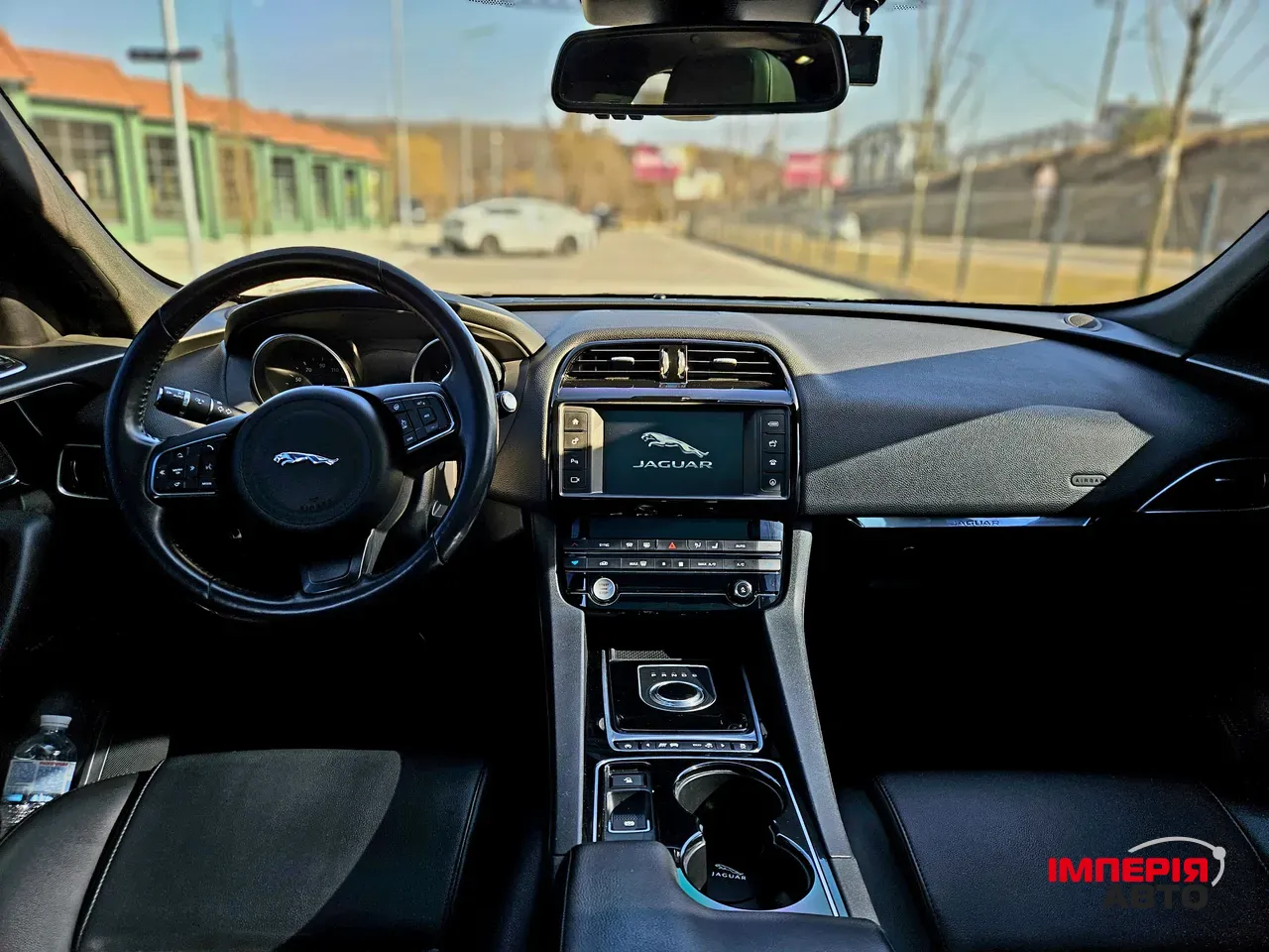 Jaguar F-Pace - фото 22