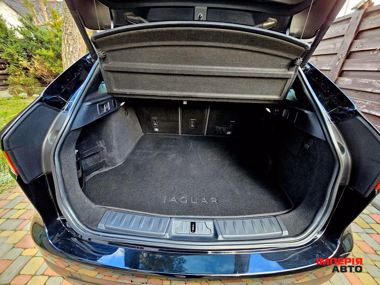 Jaguar F-Pace - фото 24
