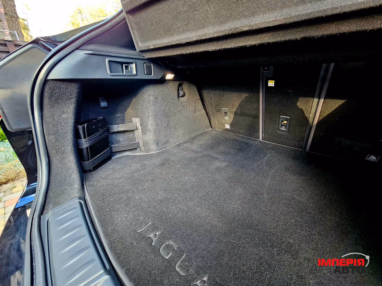 Jaguar F-Pace - фото 26
