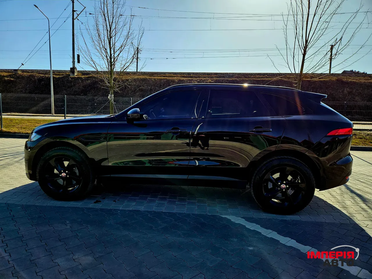 Jaguar F-Pace - фото 7
