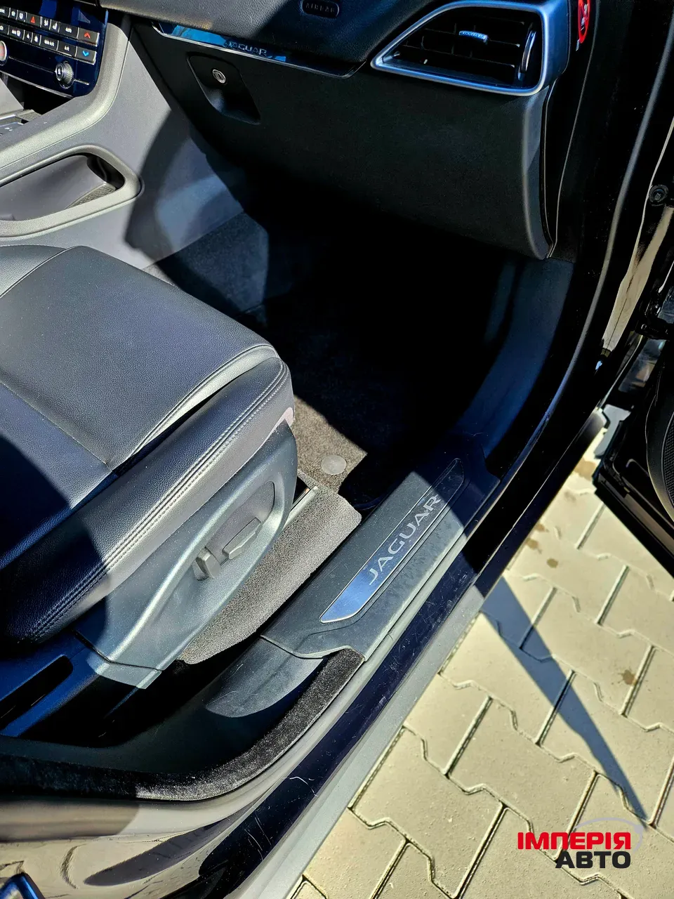 Jaguar F-Pace - фото 31