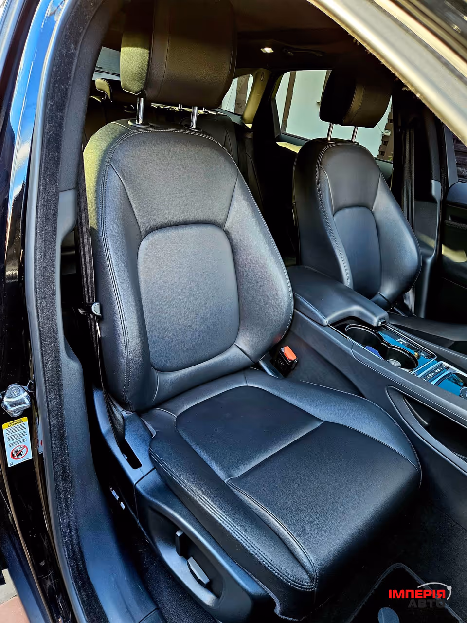 Jaguar F-Pace - фото 19