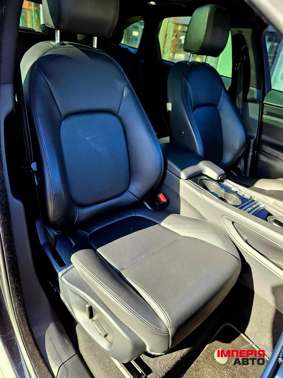 Jaguar F-Pace - фото 32