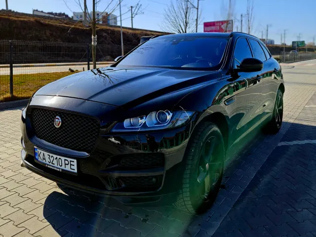 Jaguar F-Pace - фото 3