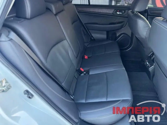 Subaru Outback - фото 5