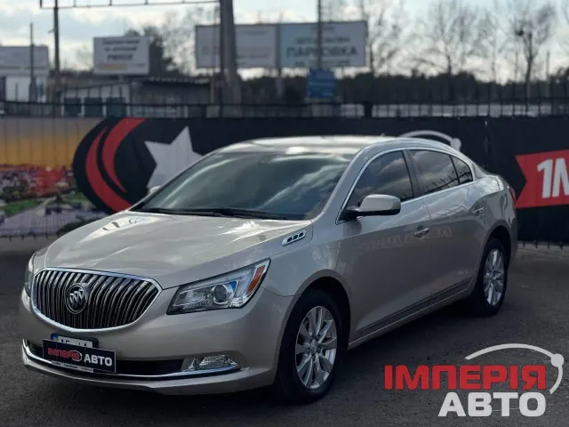 Buick LaCrosse - фото 1