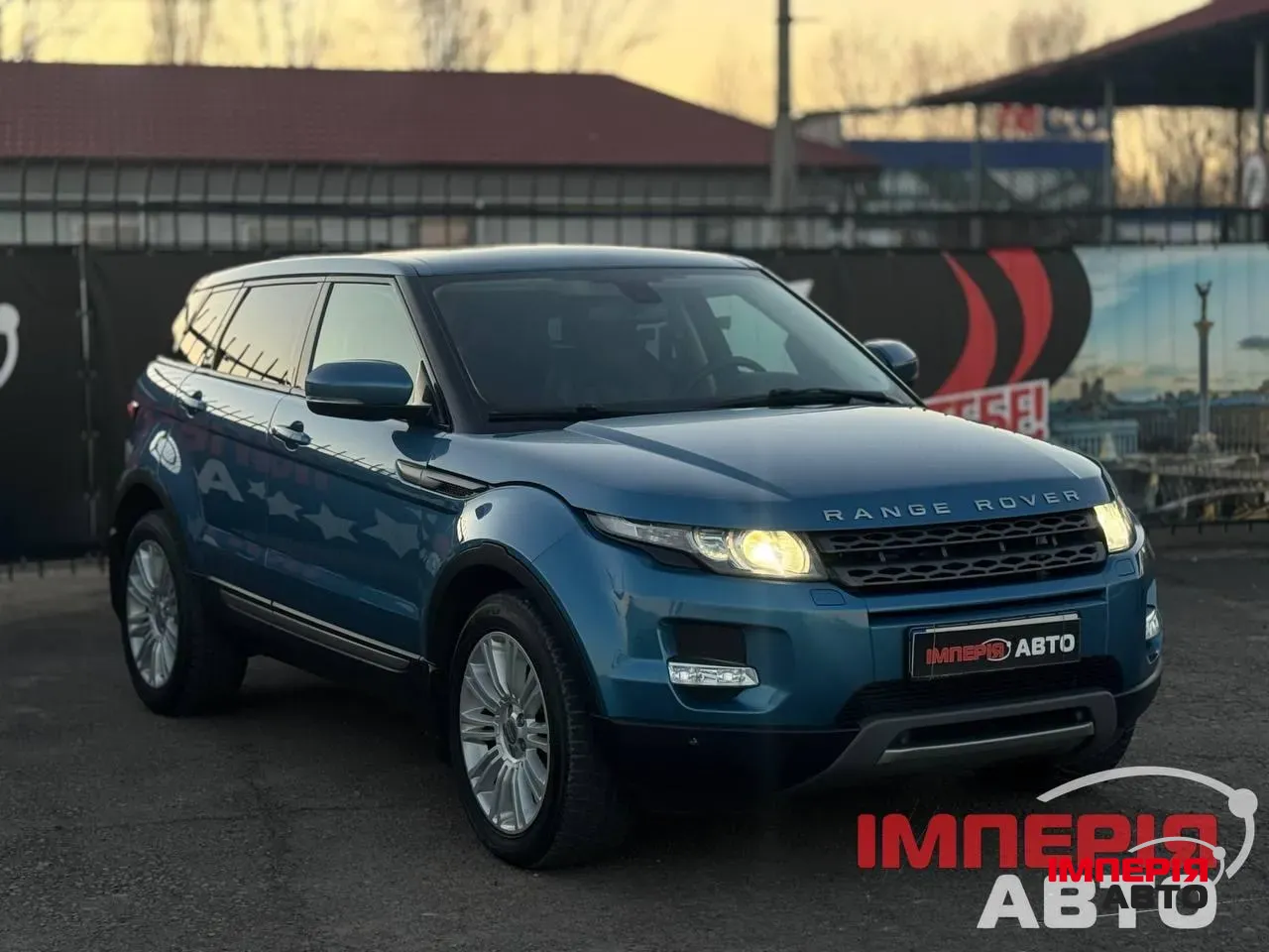 Land Rover Range Rover Evoque - фото 1