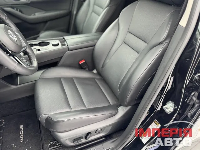 Nissan Rogue - фото 4