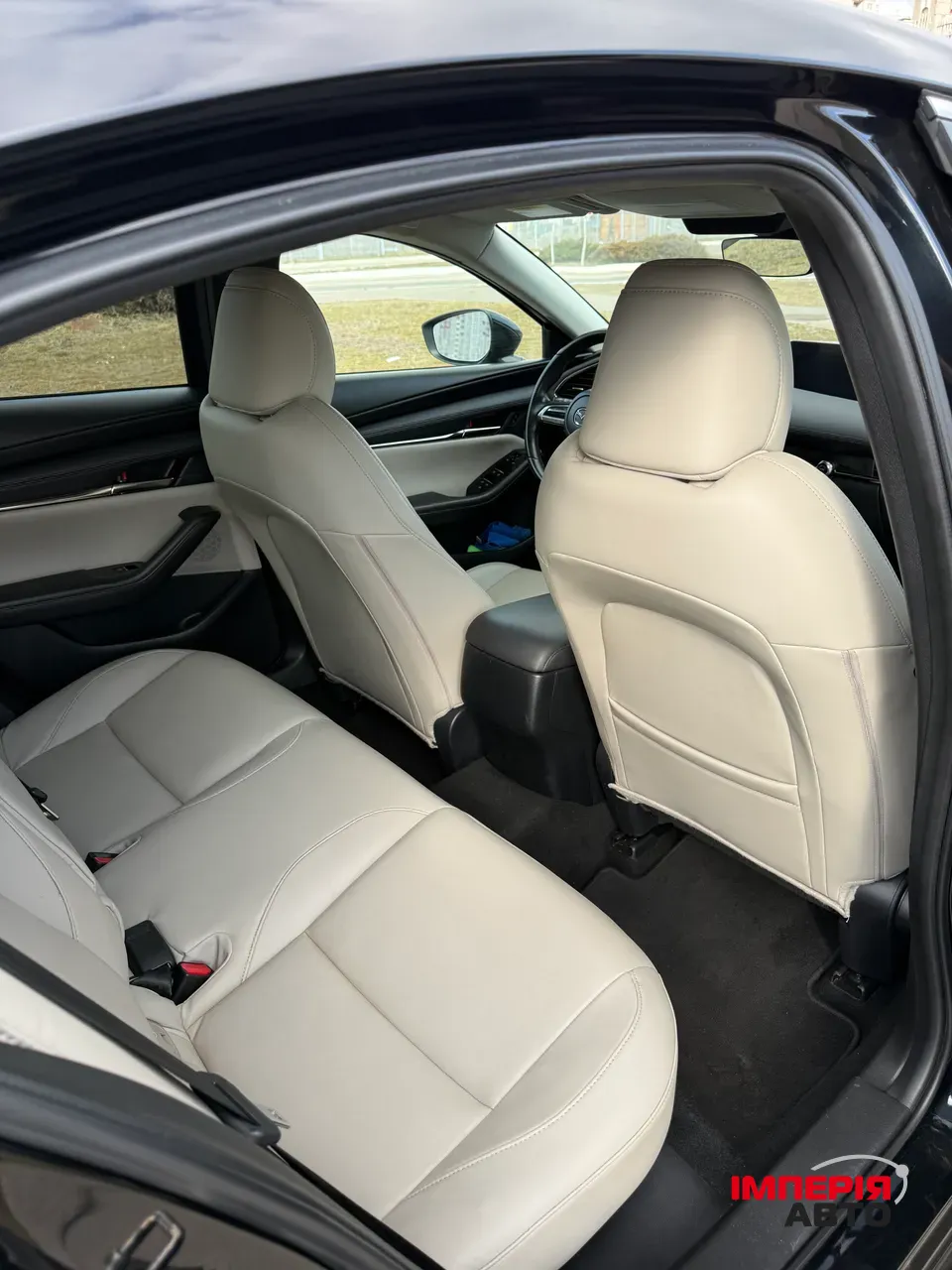 Mazda 3 - фото 13