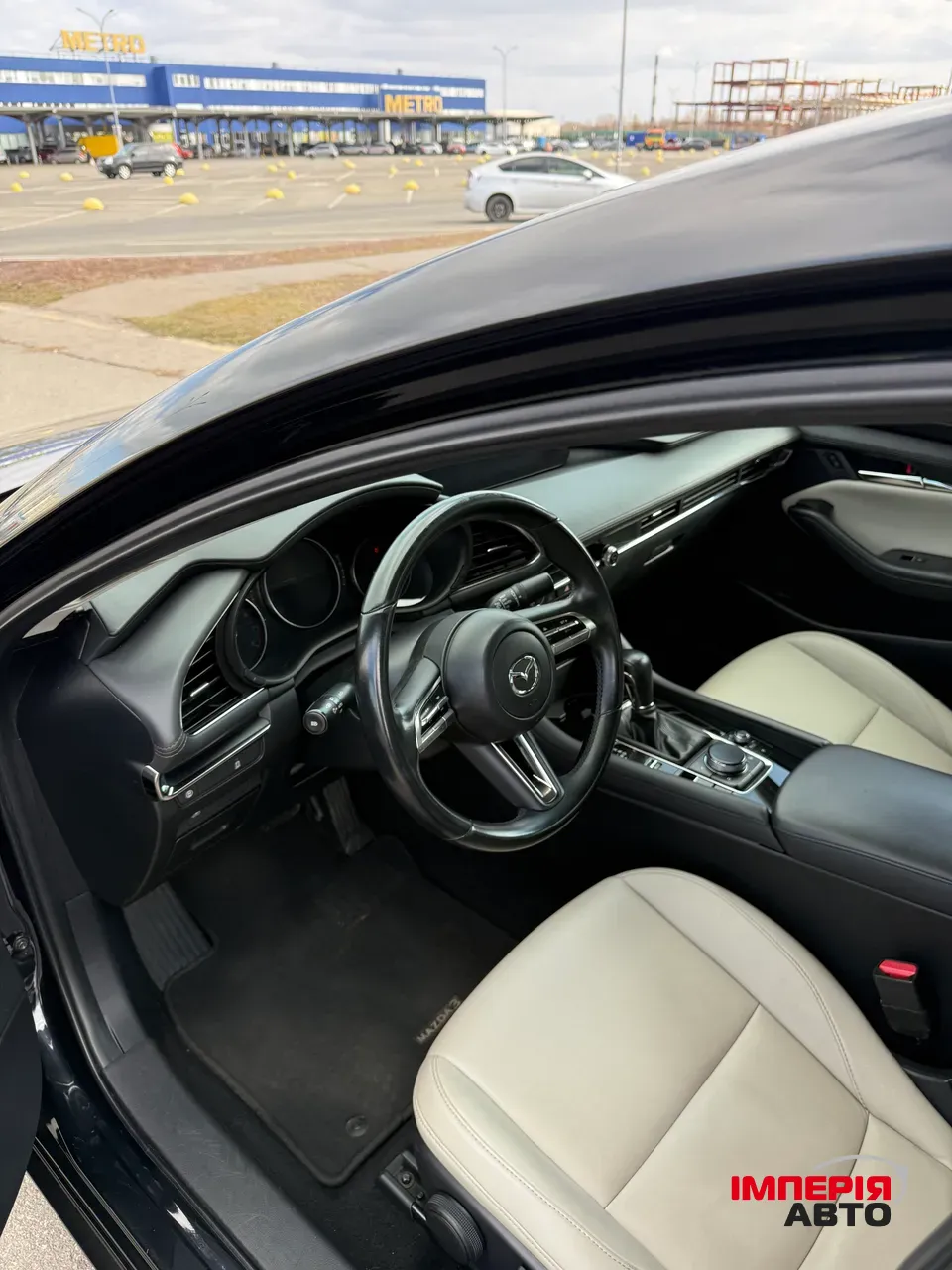 Mazda 3 - фото 9