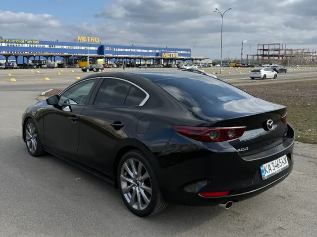 Mazda 3 - фото 5