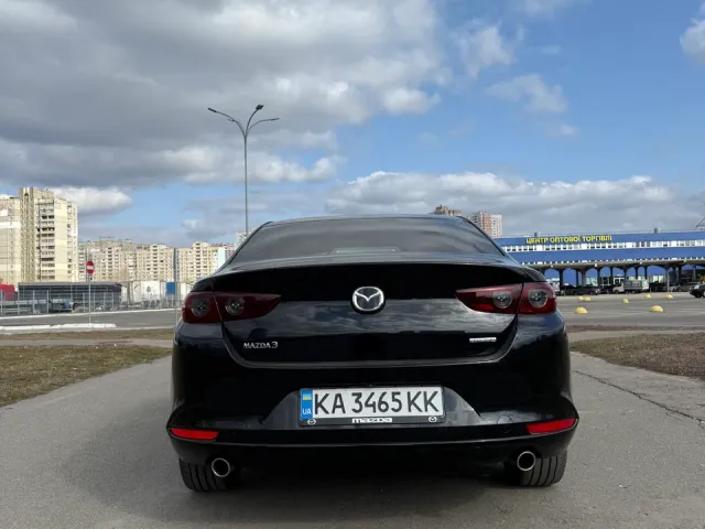Mazda 3 - фото 4