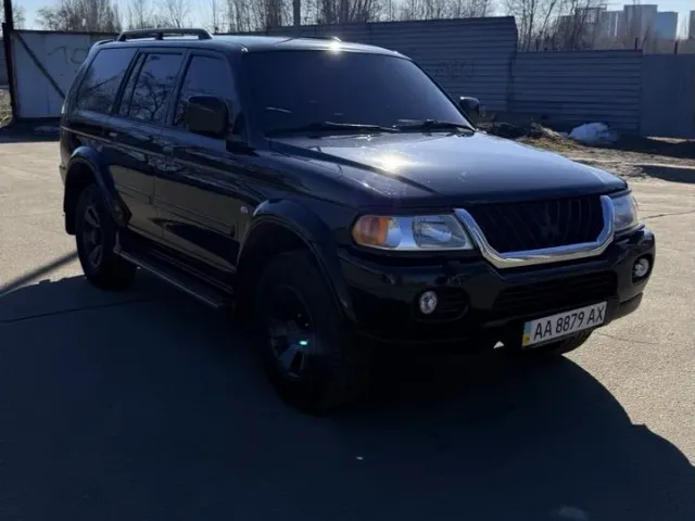 Mitsubishi Pajero Sport - фото 4