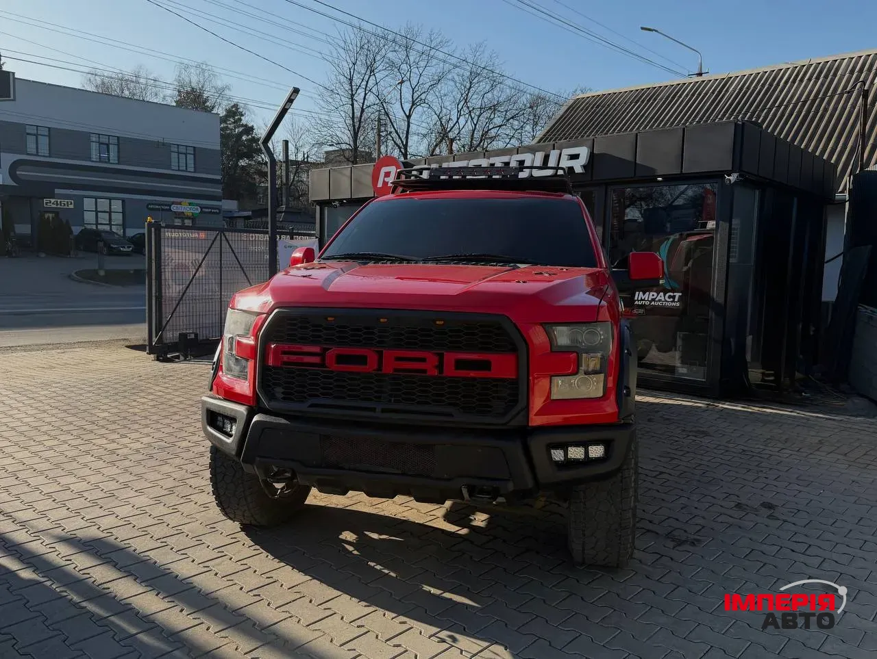 Ford F-150 - фото 1