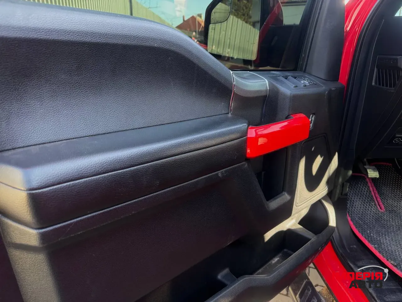 Ford F-150 - фото 4