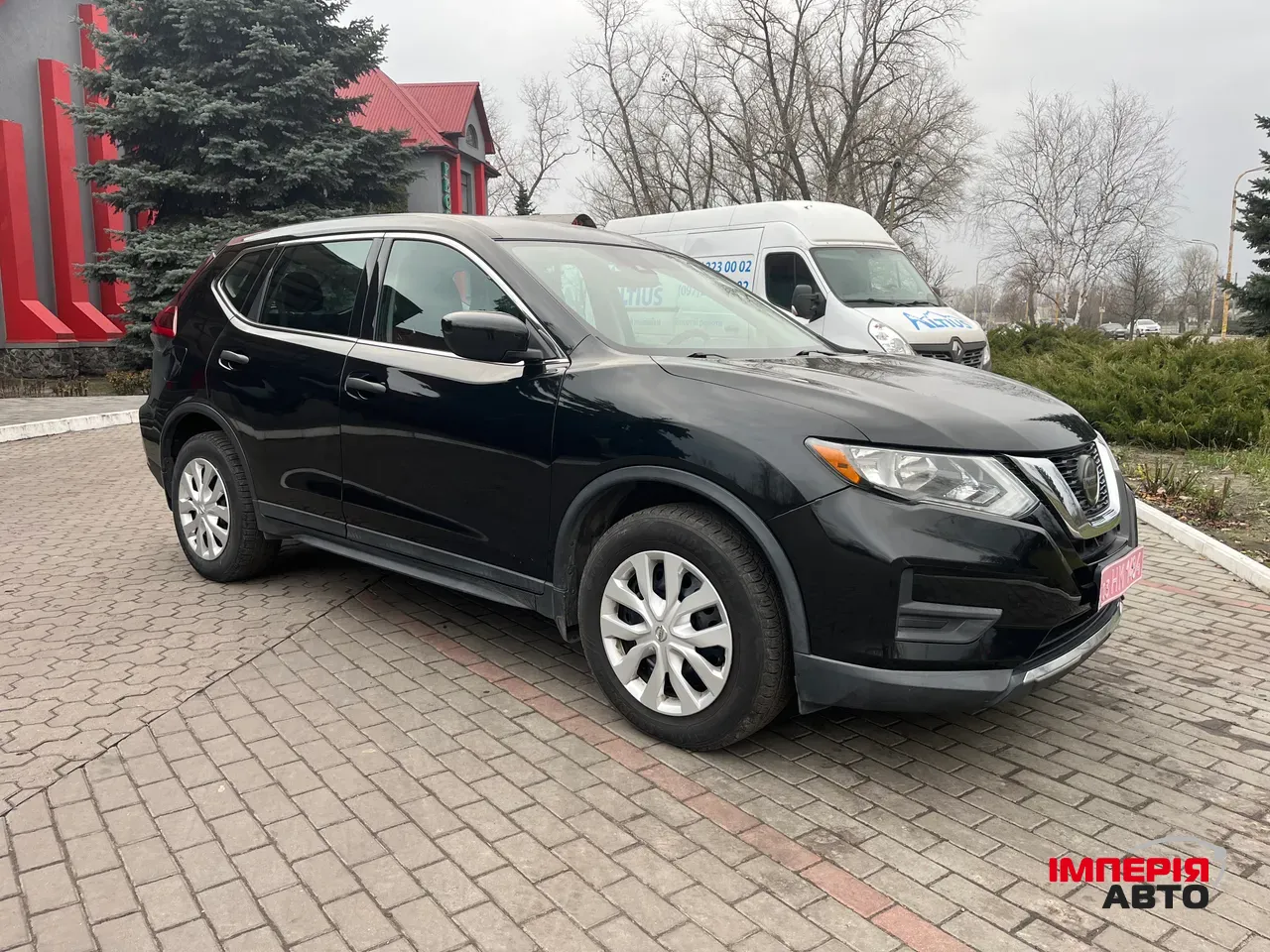 Nissan Rogue - фото 1