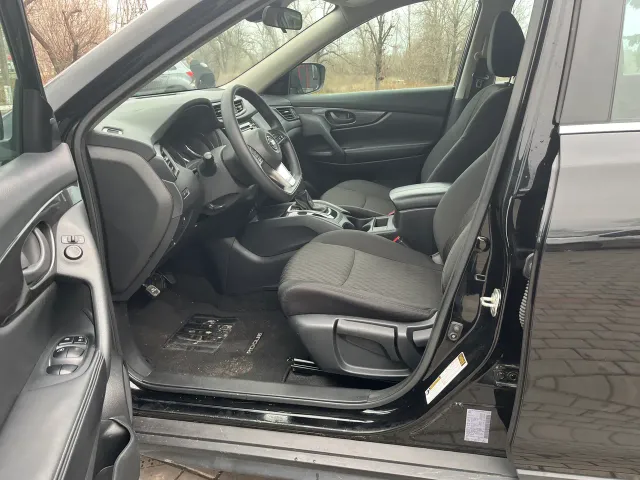 Nissan Rogue - фото 5