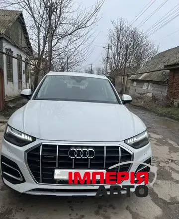 Audi Q5 - фото 1