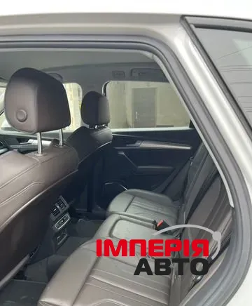 Audi Q5 - фото 7