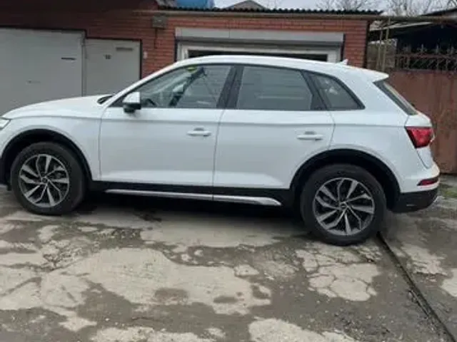 Audi Q5 - фото 4