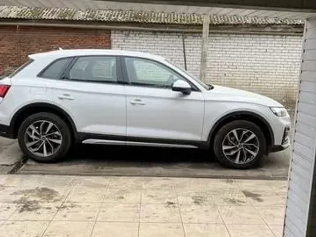 Audi Q5 - фото 2