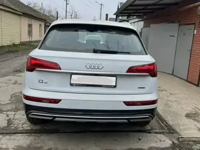 Audi Q5 - фото 3