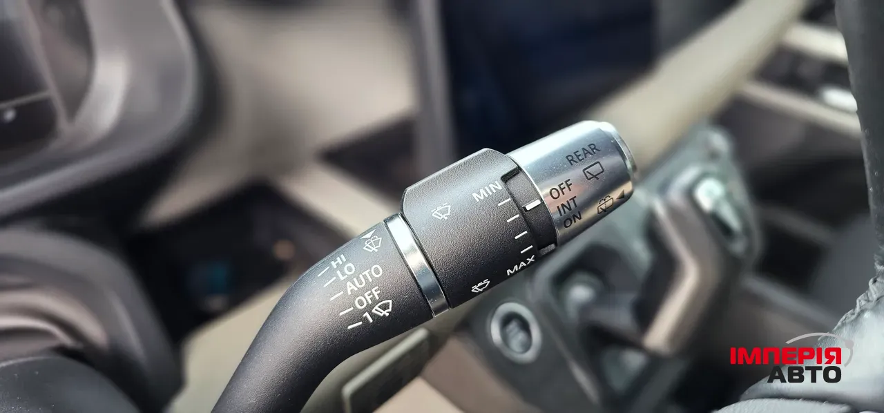 Land Rover Defender - фото 25