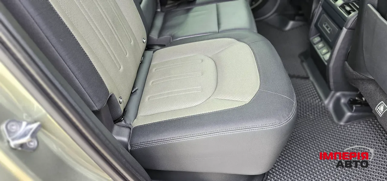 Land Rover Defender - фото 40