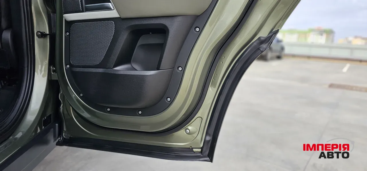 Land Rover Defender - фото 41