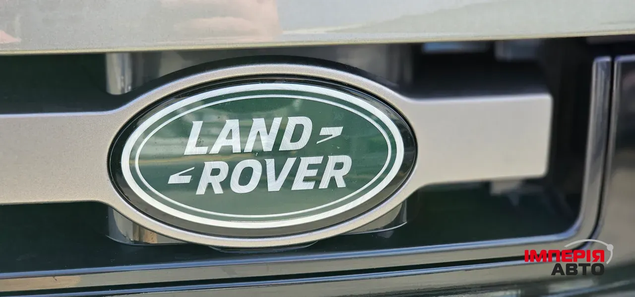 Land Rover Defender - фото 10