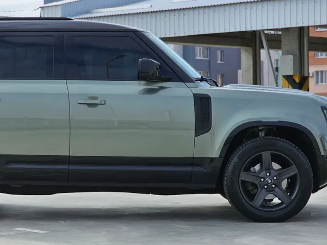 Land Rover Defender - фото 3