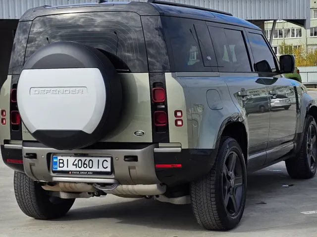 Land Rover Defender - фото 4