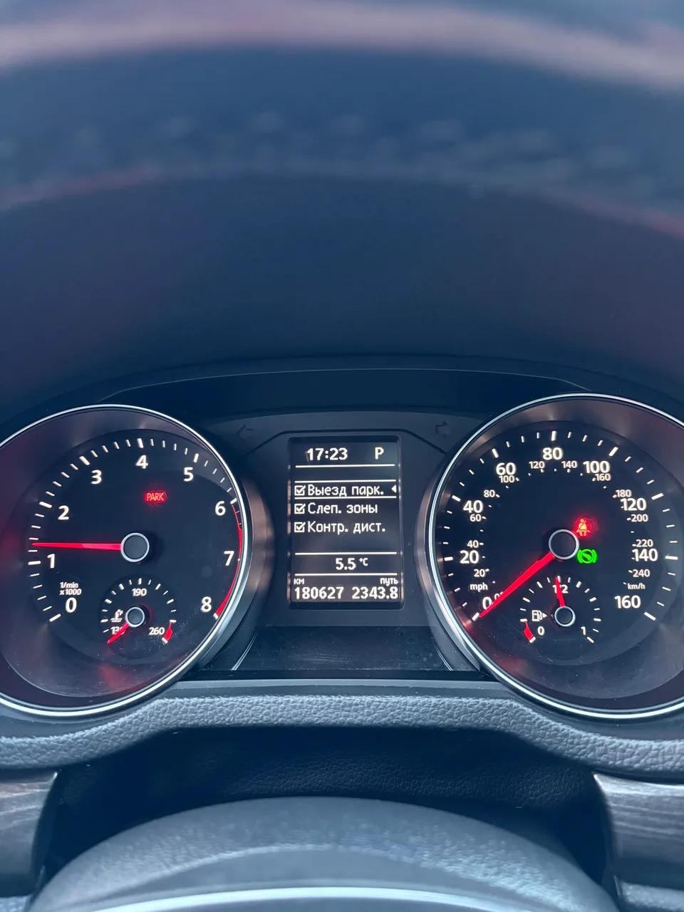 Volkswagen Passat - фото 18