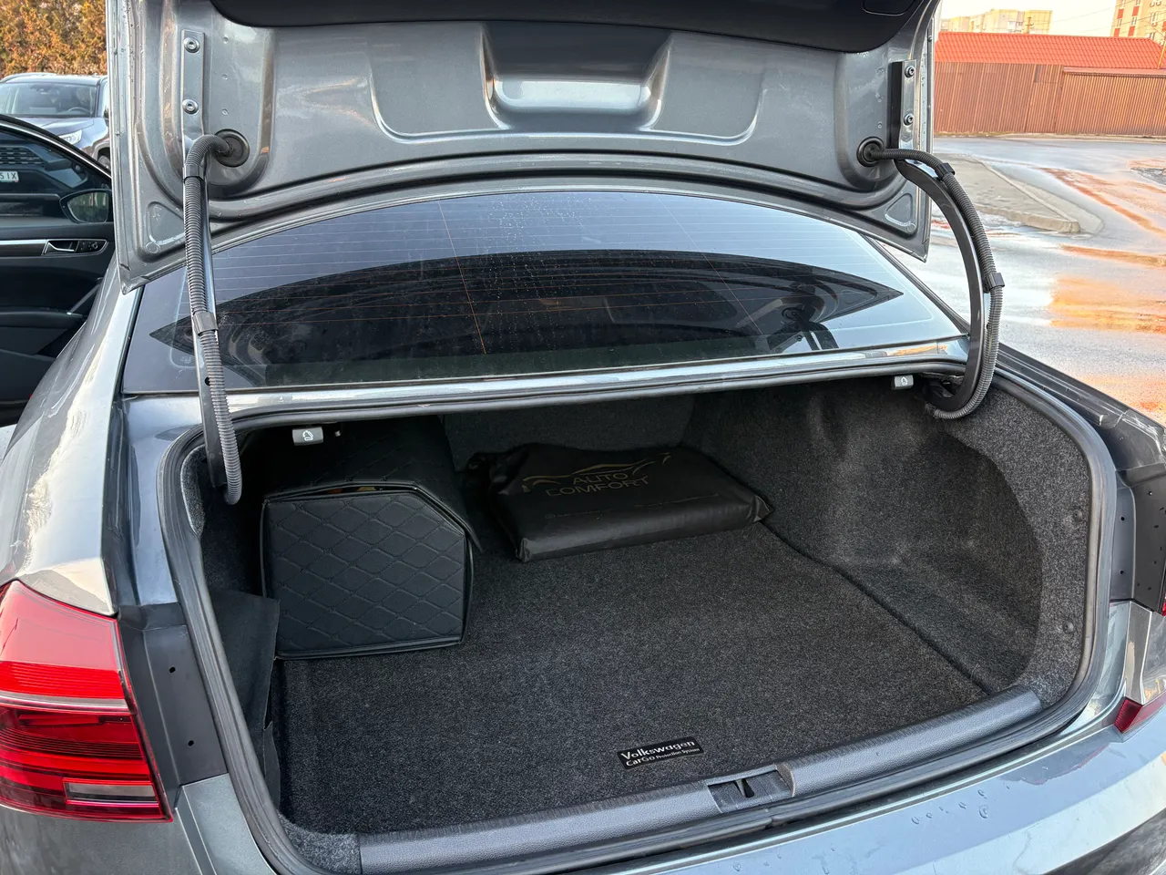 Volkswagen Passat - фото 5