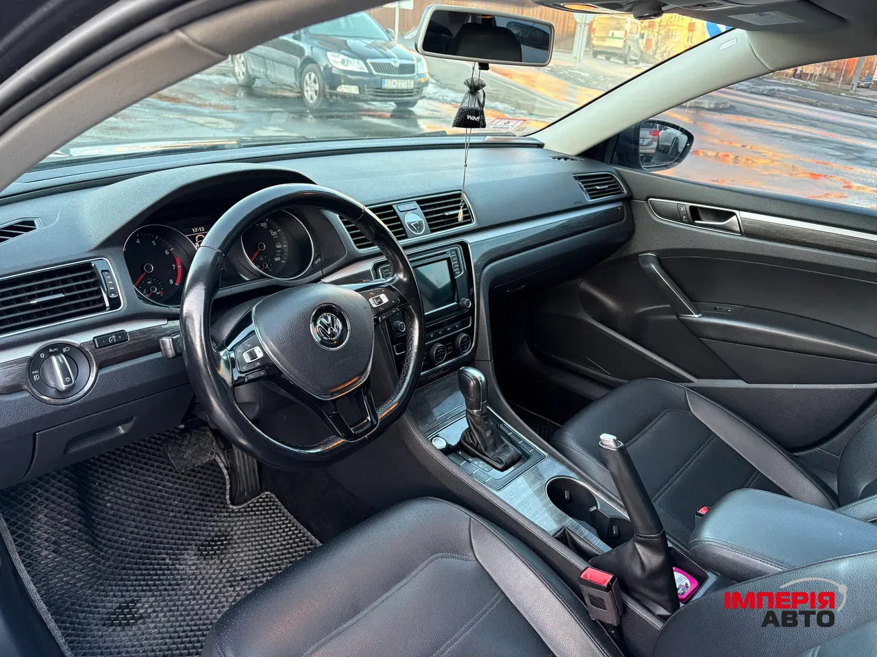 Volkswagen Passat - фото 3