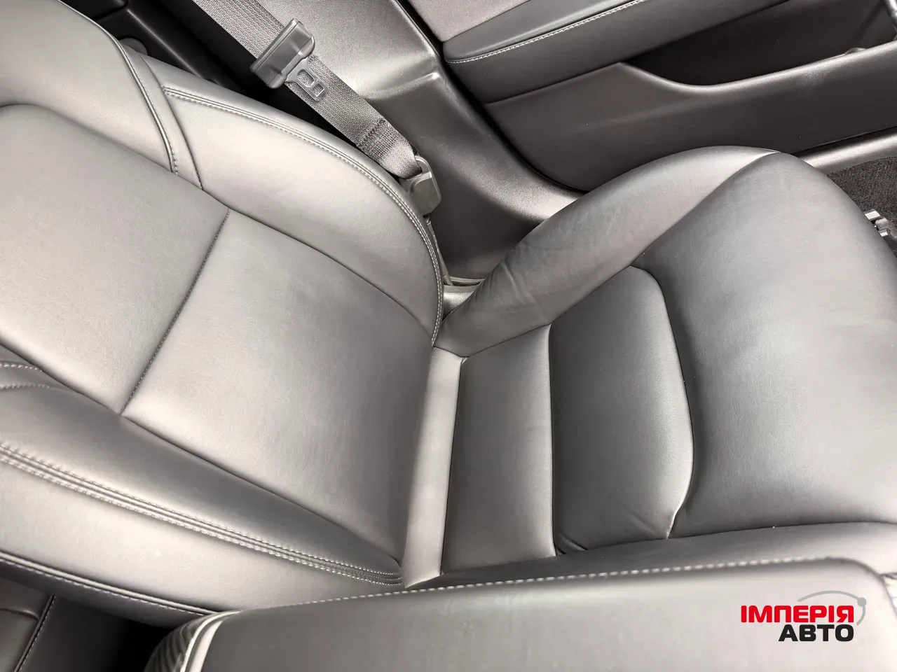 Tesla Model 3 - фото 21